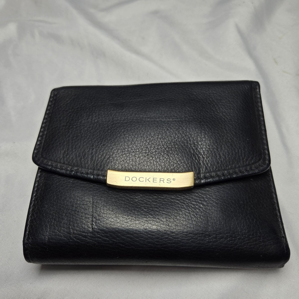 Dockers Genuine Leather Tri-Fold Wallet Kiss Lock Change Pocket Black Card Slots